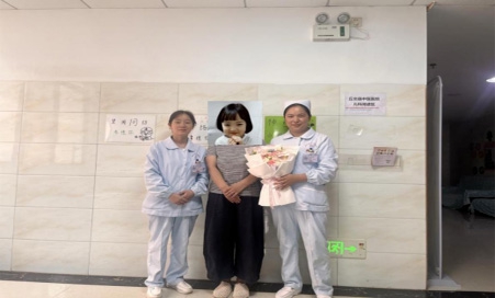 【中医纪实】那一束鲜花，是信任在“针尖”上开出的花